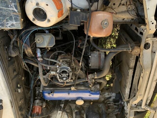 Белый БМВ 3 Серия, объемом двигателя 1.8 л и пробегом 250 тыс. км за 1100 $, фото 7 на Automoto.ua