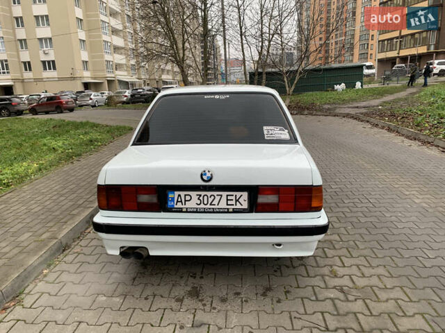 Білий БМВ 3 Серія, об'ємом двигуна 1.8 л та пробігом 300 тис. км за 2000 $, фото 4 на Automoto.ua