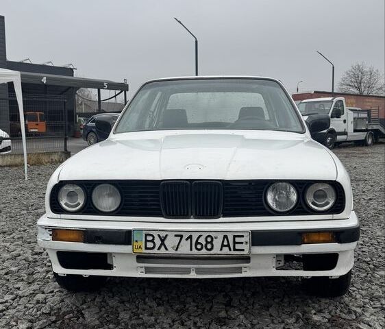 Белый БМВ 3 Серия, объемом двигателя 1.8 л и пробегом 100 тыс. км за 1500 $, фото 7 на Automoto.ua