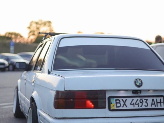 Белый БМВ 3 Серия, объемом двигателя 2.8 л и пробегом 350 тыс. км за 1700 $, фото 1 на Automoto.ua