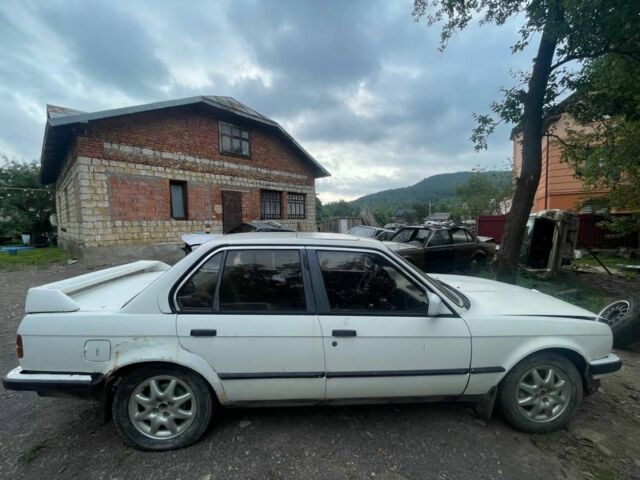 Білий БМВ 3 Серія, об'ємом двигуна 1.8 л та пробігом 100 тис. км за 499 $, фото 12 на Automoto.ua