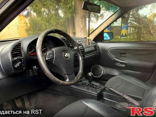 Белый БМВ 3 Серия, объемом двигателя 18 л и пробегом 350 тыс. км за 2580 $, фото 3 на Automoto.ua