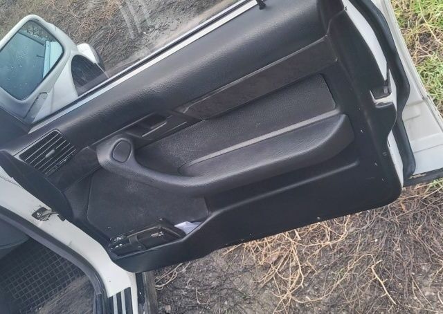 Белый БМВ 3 Серия, объемом двигателя 2 л и пробегом 5 тыс. км за 1850 $, фото 8 на Automoto.ua