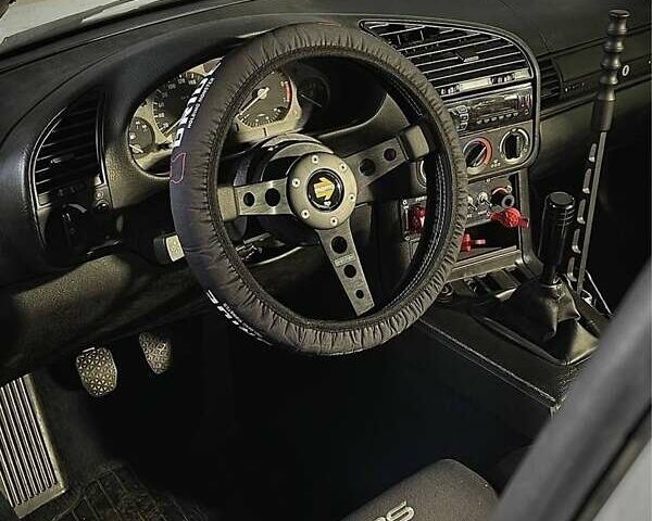 Белый БМВ 3 Серия, объемом двигателя 1.8 л и пробегом 77 тыс. км за 4000 $, фото 6 на Automoto.ua