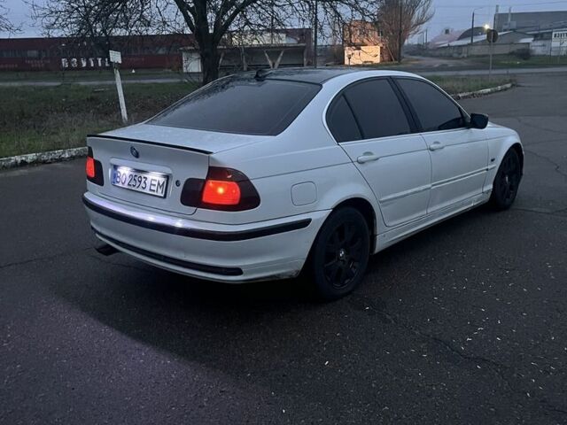 Белый БМВ 3 Серия, объемом двигателя 2.5 л и пробегом 58 тыс. км за 3000 $, фото 5 на Automoto.ua