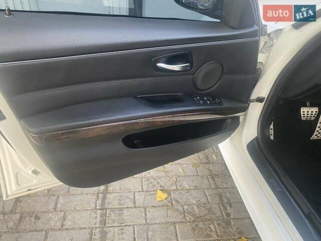 Білий БМВ 3 Серія, об'ємом двигуна 2 л та пробігом 190 тис. км за 7800 $, фото 5 на Automoto.ua