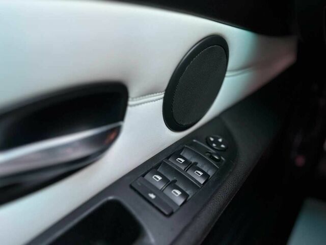 Белый БМВ 3 Серия, объемом двигателя 2 л и пробегом 256 тыс. км за 6800 $, фото 14 на Automoto.ua