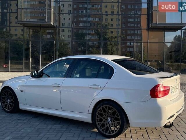 Белый БМВ 3 Серия, объемом двигателя 2 л и пробегом 342 тыс. км за 9999 $, фото 4 на Automoto.ua