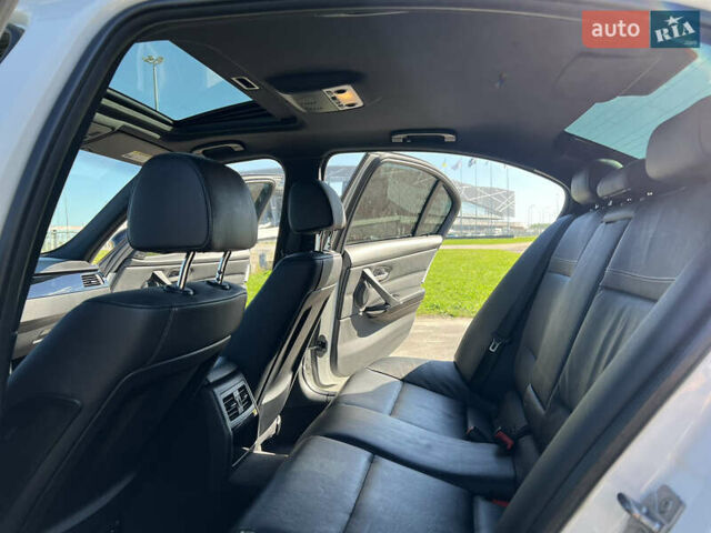 Білий БМВ 3 Серія, об'ємом двигуна 2.99 л та пробігом 270 тис. км за 13700 $, фото 26 на Automoto.ua