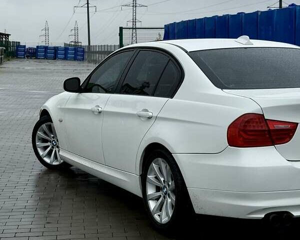 Білий БМВ 3 Серія, об'ємом двигуна 3 л та пробігом 294 тис. км за 8600 $, фото 6 на Automoto.ua
