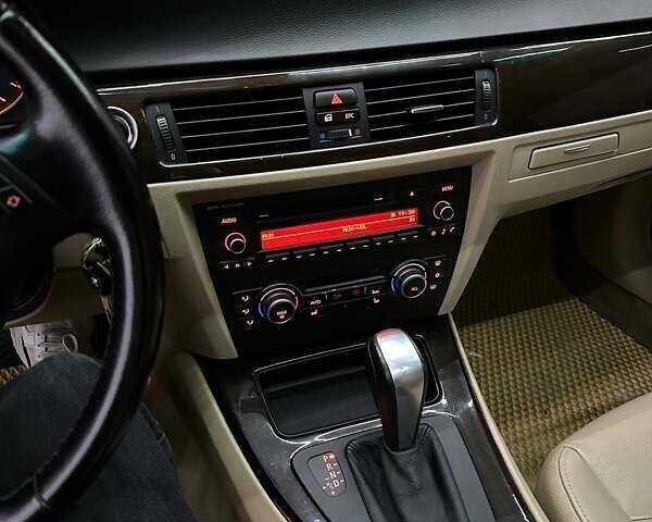 Білий БМВ 3 Серія, об'ємом двигуна 3 л та пробігом 221 тис. км за 9000 $, фото 5 на Automoto.ua