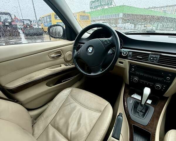 Білий БМВ 3 Серія, об'ємом двигуна 3 л та пробігом 294 тис. км за 8600 $, фото 15 на Automoto.ua