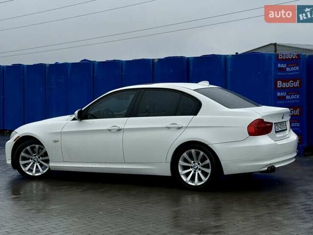 Білий БМВ 3 Серія, об'ємом двигуна 3 л та пробігом 294 тис. км за 8600 $, фото 1 на Automoto.ua