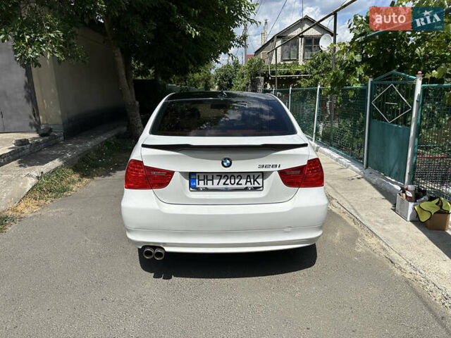 Белый БМВ 3 Серия, объемом двигателя 3 л и пробегом 232 тыс. км за 9700 $, фото 7 на Automoto.ua