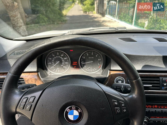 Белый БМВ 3 Серия, объемом двигателя 3 л и пробегом 232 тыс. км за 9700 $, фото 3 на Automoto.ua