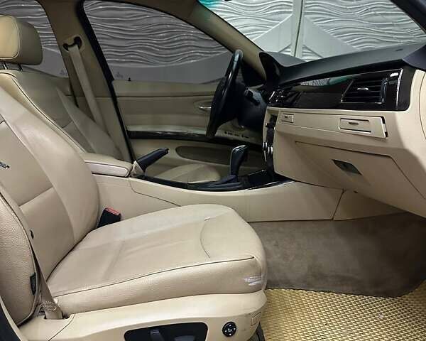 Білий БМВ 3 Серія, об'ємом двигуна 3 л та пробігом 221 тис. км за 9000 $, фото 12 на Automoto.ua