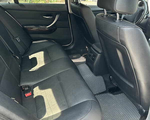 Белый БМВ 3 Серия, объемом двигателя 3 л и пробегом 232 тыс. км за 9700 $, фото 10 на Automoto.ua