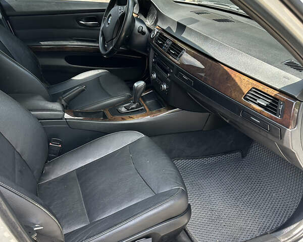 Белый БМВ 3 Серия, объемом двигателя 3 л и пробегом 232 тыс. км за 9700 $, фото 11 на Automoto.ua