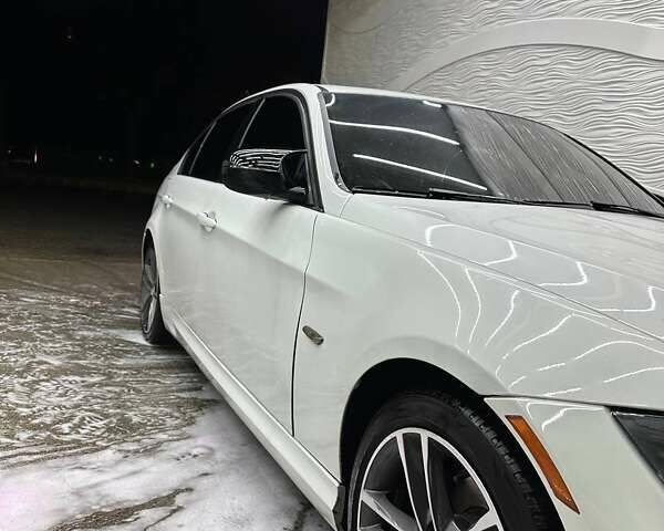 Білий БМВ 3 Серія, об'ємом двигуна 3 л та пробігом 221 тис. км за 9000 $, фото 8 на Automoto.ua