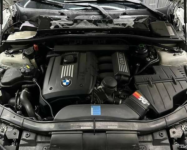 Білий БМВ 3 Серія, об'ємом двигуна 3 л та пробігом 221 тис. км за 9000 $, фото 18 на Automoto.ua