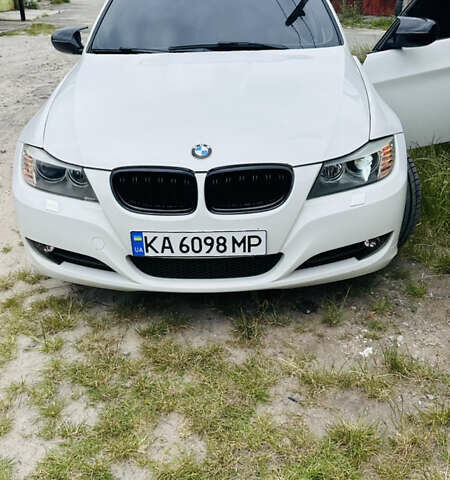 Белый БМВ 3 Серия, объемом двигателя 3 л и пробегом 235 тыс. км за 10800 $, фото 19 на Automoto.ua