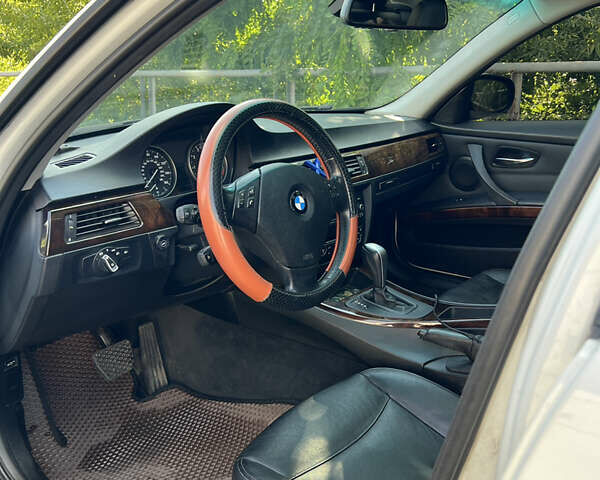 Белый БМВ 3 Серия, объемом двигателя 3 л и пробегом 237 тыс. км за 9999 $, фото 57 на Automoto.ua