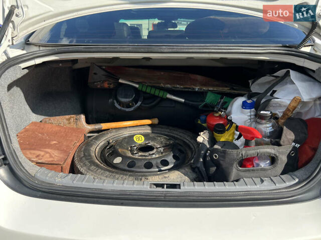 Белый БМВ 3 Серия, объемом двигателя 3 л и пробегом 237 тыс. км за 9999 $, фото 52 на Automoto.ua