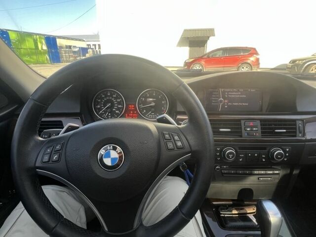 Белый БМВ 3 Серия, объемом двигателя 3 л и пробегом 215 тыс. км за 9500 $, фото 18 на Automoto.ua