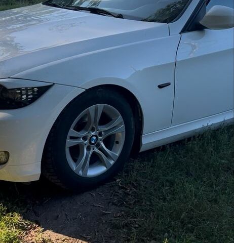 Білий БМВ 3 Серія, об'ємом двигуна 2 л та пробігом 2 тис. км за 9499 $, фото 11 на Automoto.ua