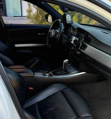 Белый БМВ 3 Серия, объемом двигателя 2 л и пробегом 225 тыс. км за 12000 $, фото 9 на Automoto.ua