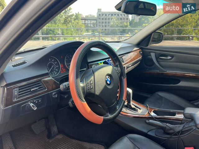 Белый БМВ 3 Серия, объемом двигателя 3 л и пробегом 237 тыс. км за 9999 $, фото 10 на Automoto.ua