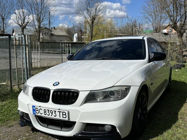 Белый БМВ 3 Серия, объемом двигателя 3 л и пробегом 215 тыс. км за 9500 $, фото 13 на Automoto.ua