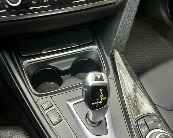 Білий БМВ 3 Серія, об'ємом двигуна 2 л та пробігом 152 тис. км за 13900 $, фото 18 на Automoto.ua