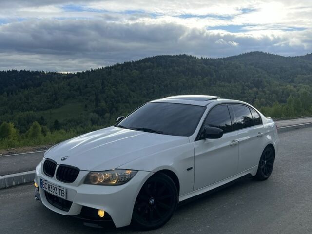 Белый БМВ 3 Серия, объемом двигателя 3 л и пробегом 215 тыс. км за 9500 $, фото 1 на Automoto.ua