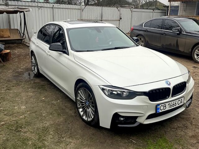 Белый БМВ 3 Серия, объемом двигателя 2 л и пробегом 230 тыс. км за 12200 $, фото 3 на Automoto.ua