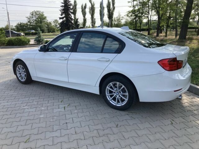Белый БМВ 3 Серия, объемом двигателя 2 л и пробегом 160 тыс. км за 12750 $, фото 2 на Automoto.ua