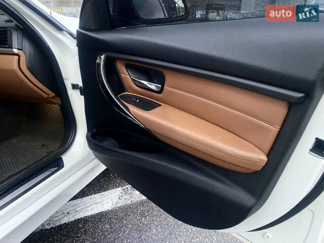 Білий БМВ 3 Серія, об'ємом двигуна 3 л та пробігом 198 тис. км за 14500 $, фото 20 на Automoto.ua
