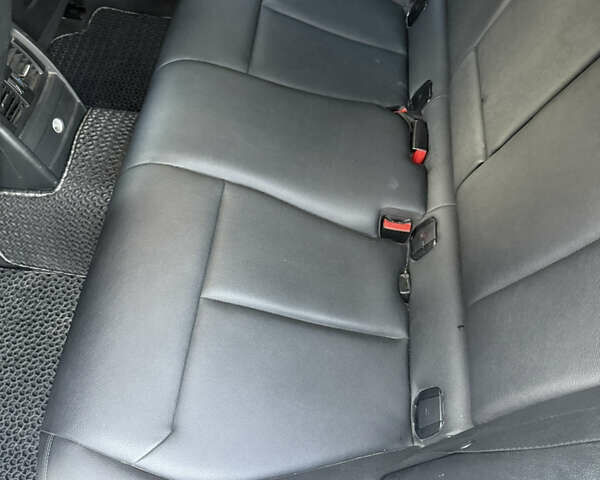 Білий БМВ 3 Серія, об'ємом двигуна 2 л та пробігом 211 тис. км за 12800 $, фото 7 на Automoto.ua