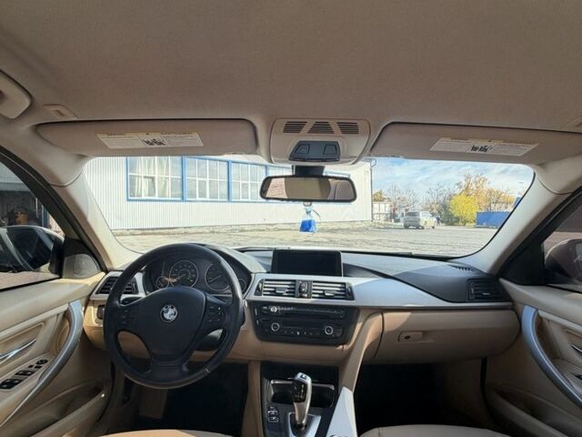 БМВ 3 Серия 2012 в Славянске на Automoto.ua Белый БМВ 3 Серия, объемом двигателя 2 л и пробегом 207 тыс. км за 13900 $, фото 12 на Automoto.ua