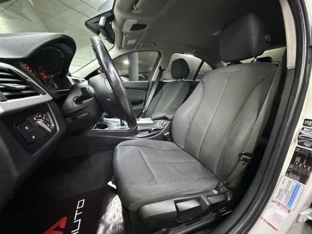 БМВ 3 Серия 2012 в Одессе на Automoto.ua Белый БМВ 3 Серия, объемом двигателя 2 л и пробегом 420 тыс. км за 10900 $, фото 16 на Automoto.ua