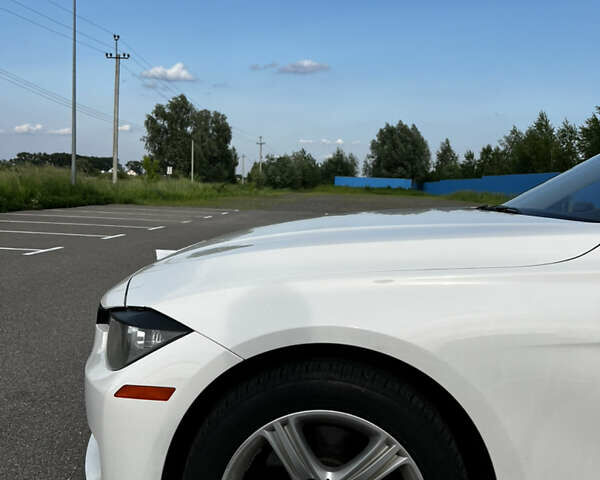 Белый БМВ 3 Серия, объемом двигателя 2 л и пробегом 243 тыс. км за 12200 $, фото 14 на Automoto.ua