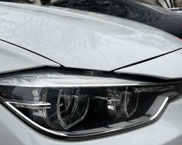 Белый БМВ 3 Серия, объемом двигателя 2 л и пробегом 286 тыс. км за 10400 $, фото 10 на Automoto.ua