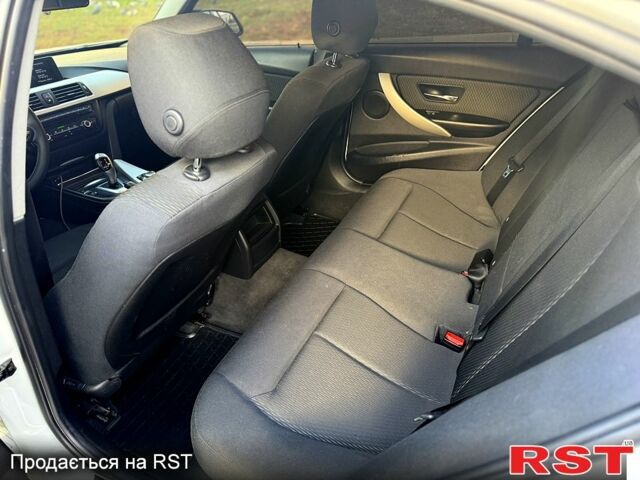 Белый БМВ 3 Серия, объемом двигателя 2 л и пробегом 268 тыс. км за 11000 $, фото 8 на Automoto.ua