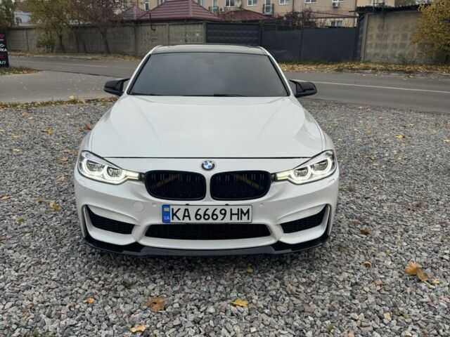 БМВ 3 Серия 2012 в Киеве на Automoto.ua Белый БМВ 3 Серия, объемом двигателя 2 л и пробегом 246 тыс. км за 13000 $, фото 5 на Automoto.ua