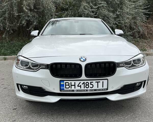 Белый БМВ 3 Серия, объемом двигателя 2 л и пробегом 115 тыс. км за 16500 $, фото 6 на Automoto.ua