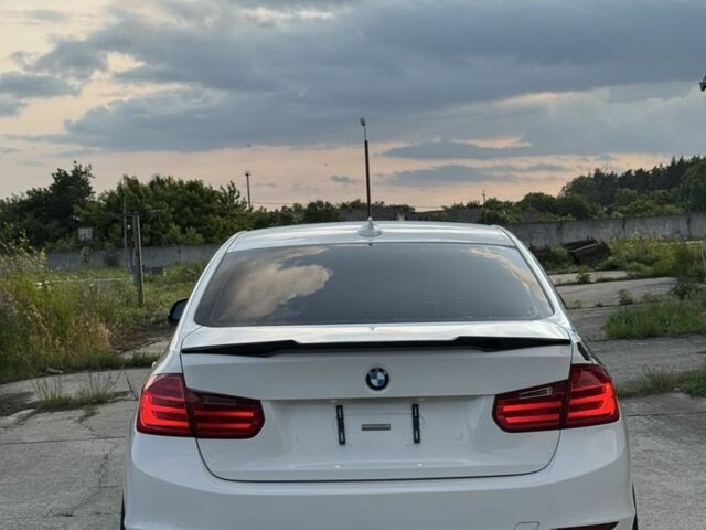 Белый БМВ 3 Серия, объемом двигателя 2 л и пробегом 240 тыс. км за 10999 $, фото 8 на Automoto.ua