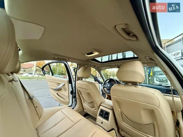 БМВ 3 Серия 2012 в Одессе на Automoto.ua Белый БМВ 3 Серия, объемом двигателя 2 л и пробегом 246 тыс. км за 10800 $, фото 51 на Automoto.ua