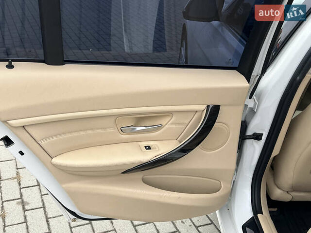 Белый БМВ 3 Серия, объемом двигателя 2 л и пробегом 196 тыс. км за 12999 $, фото 20 на Automoto.ua