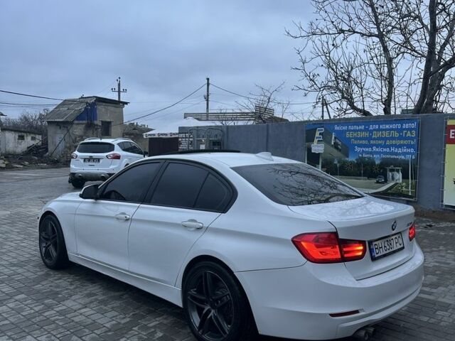 Белый БМВ 3 Серия, объемом двигателя 2 л и пробегом 210 тыс. км за 9500 $, фото 6 на Automoto.ua