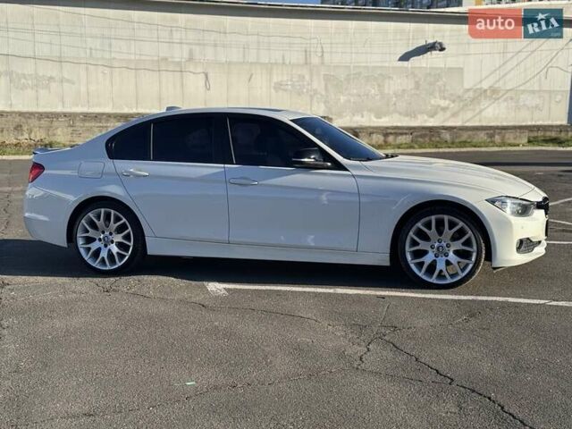 Белый БМВ 3 Серия, объемом двигателя 2 л и пробегом 193 тыс. км за 15400 $, фото 4 на Automoto.ua